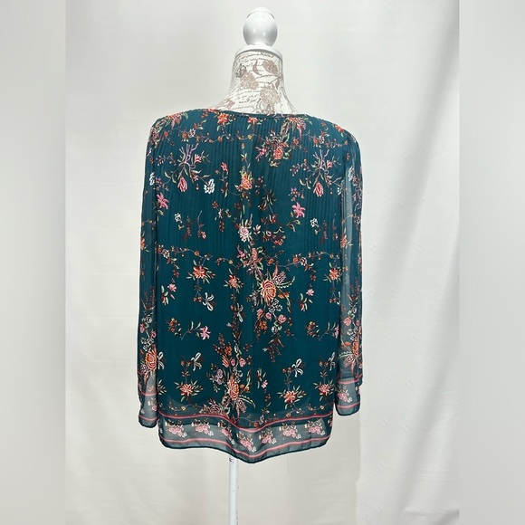 MAX STUIO Hunter green floral sheer sleeve blouse size M. - Picture 6 of 13